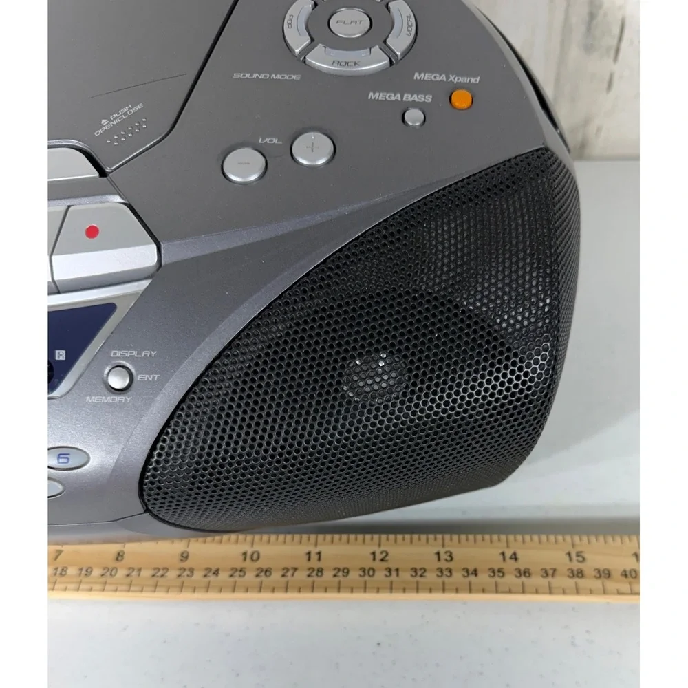 Sony CFD-S550 CD Radio Cassette-Corder Boombox Silver Mega Bass AM/FM READ
